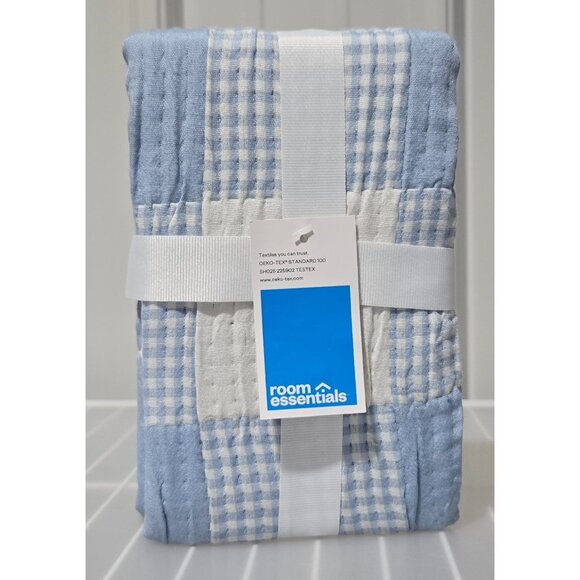 Room Essentials Matelasse Light Blue Standard Size Quilted Pillow Sham 20" x 26" - Picture 1 of 5